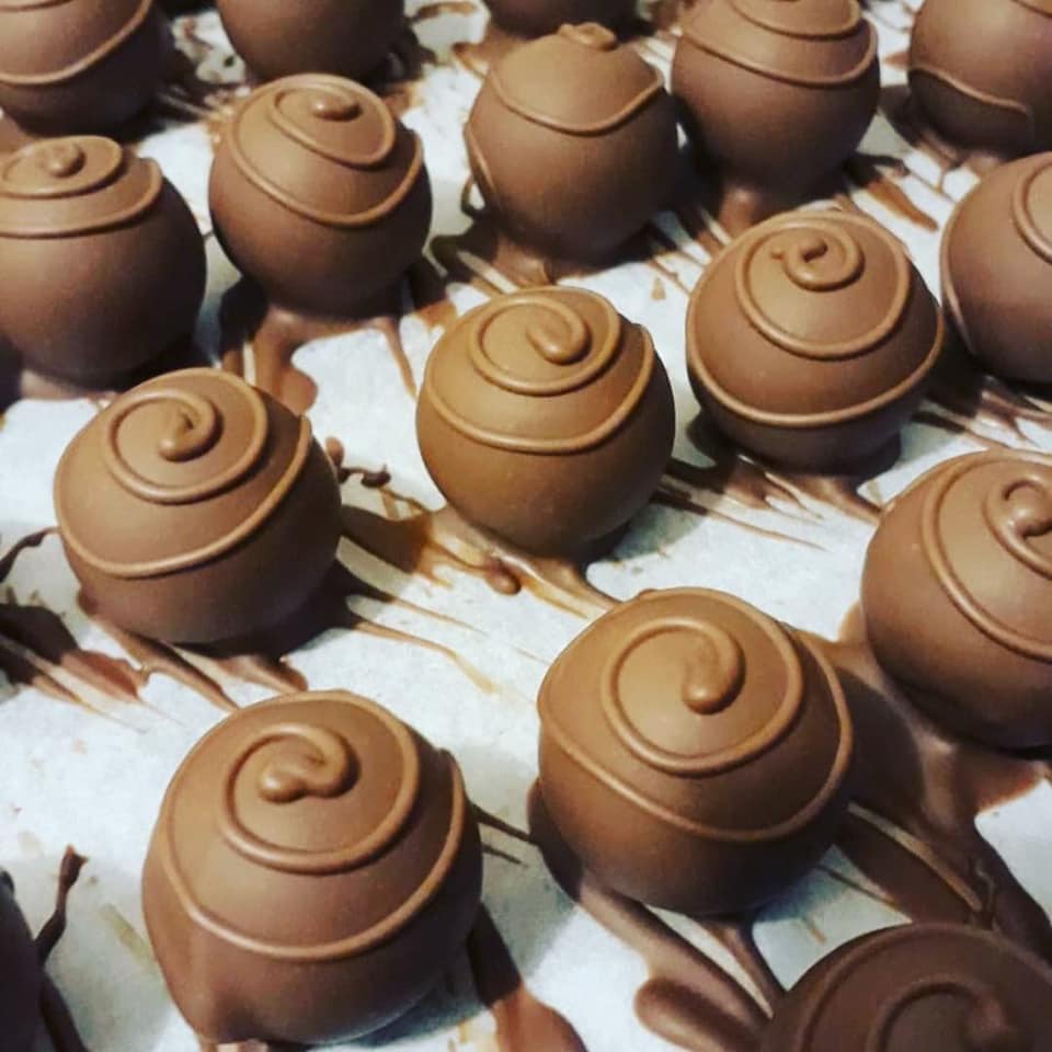 irish cream truffles by lefevre chocolate - Packs of 6 Lefevre Chocolate artisan Belgian chocolate truffles in signature mixed or single flavours, handmade in Shropshire